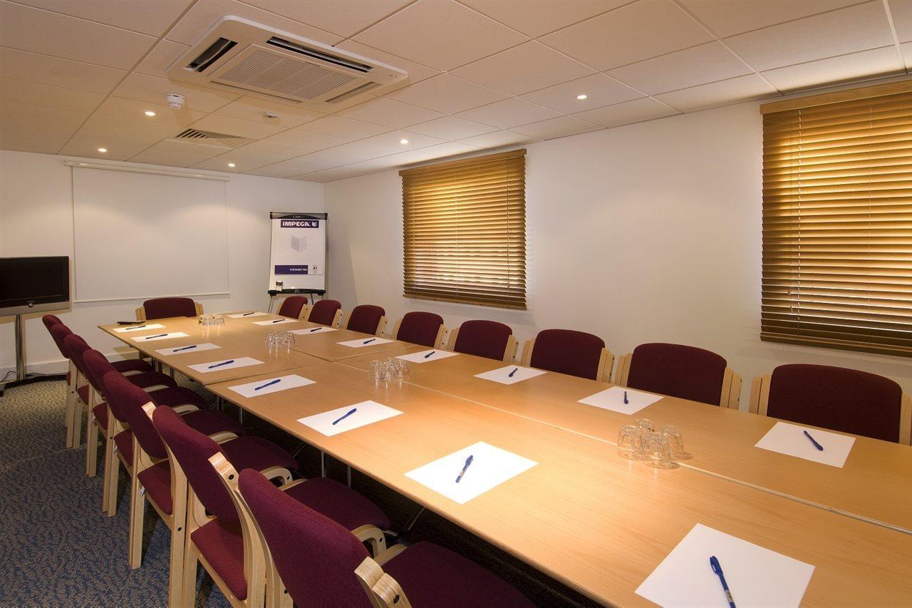Premier Inn Sheffield City Centre ภายนอก รูปภาพ