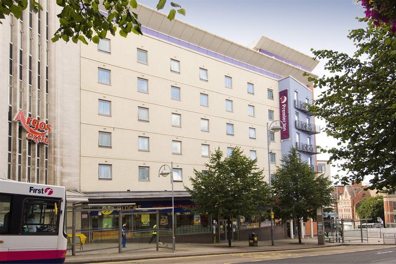Premier Inn Sheffield City Centre ภายนอก รูปภาพ
