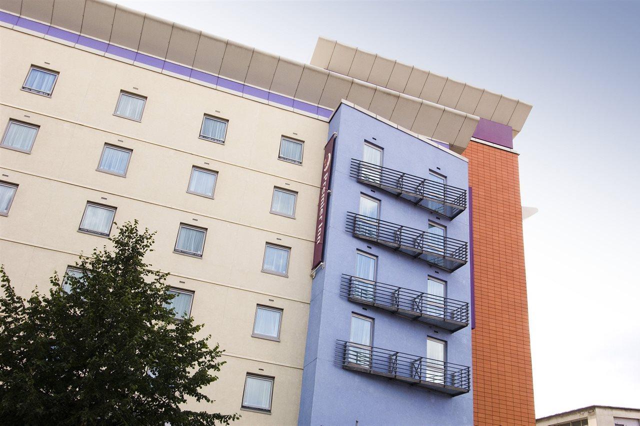 Premier Inn Sheffield City Centre ภายนอก รูปภาพ
