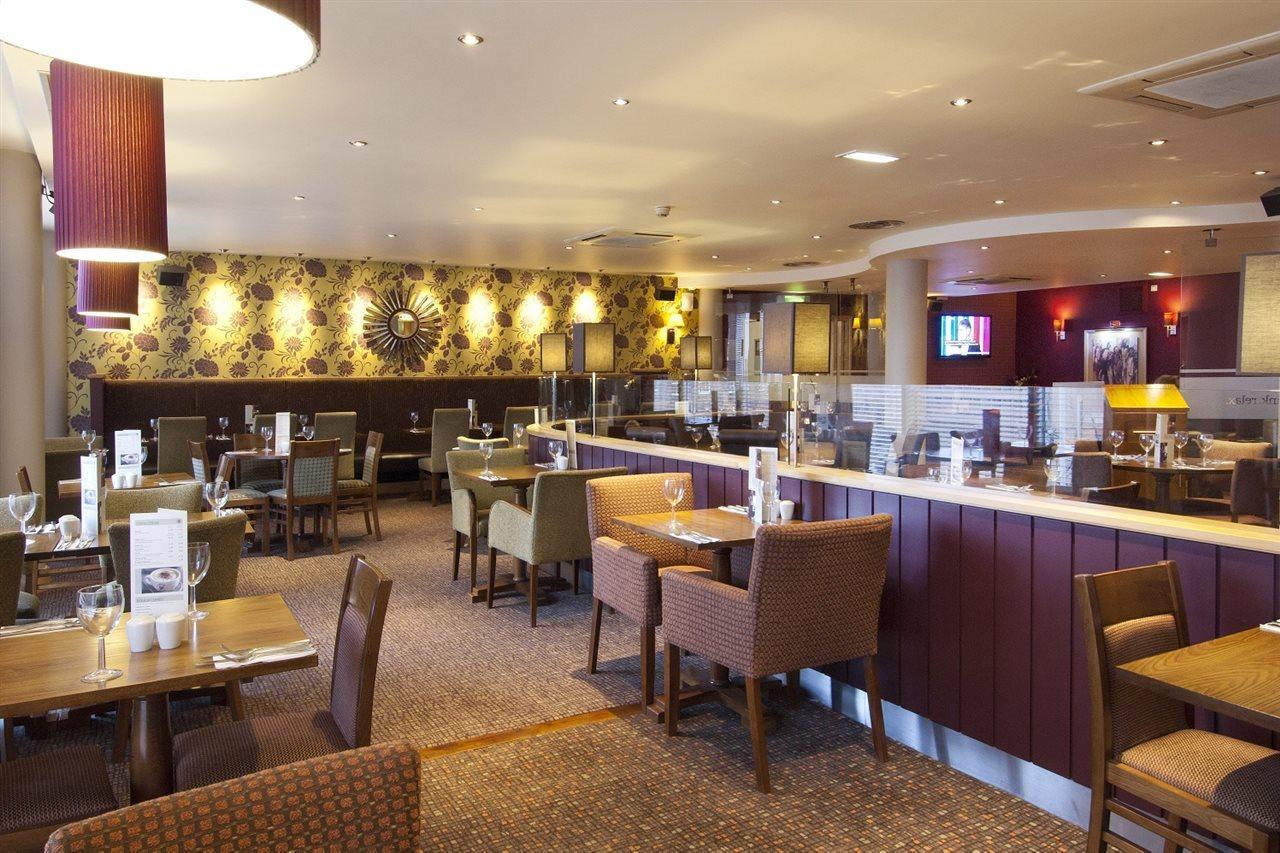 Premier Inn Sheffield City Centre ภายนอก รูปภาพ
