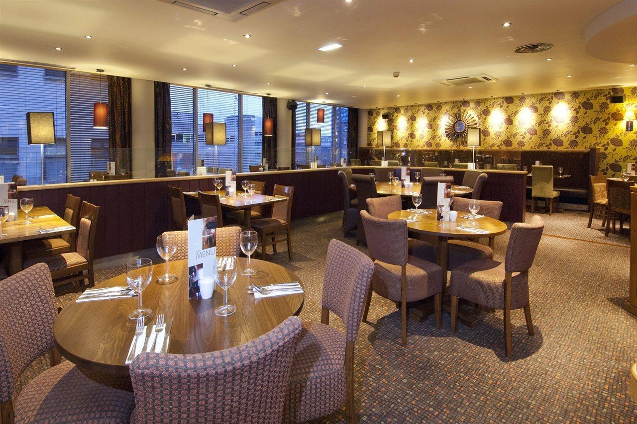 Premier Inn Sheffield City Centre ภายนอก รูปภาพ