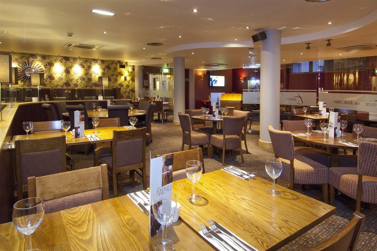 Premier Inn Sheffield City Centre ภายนอก รูปภาพ