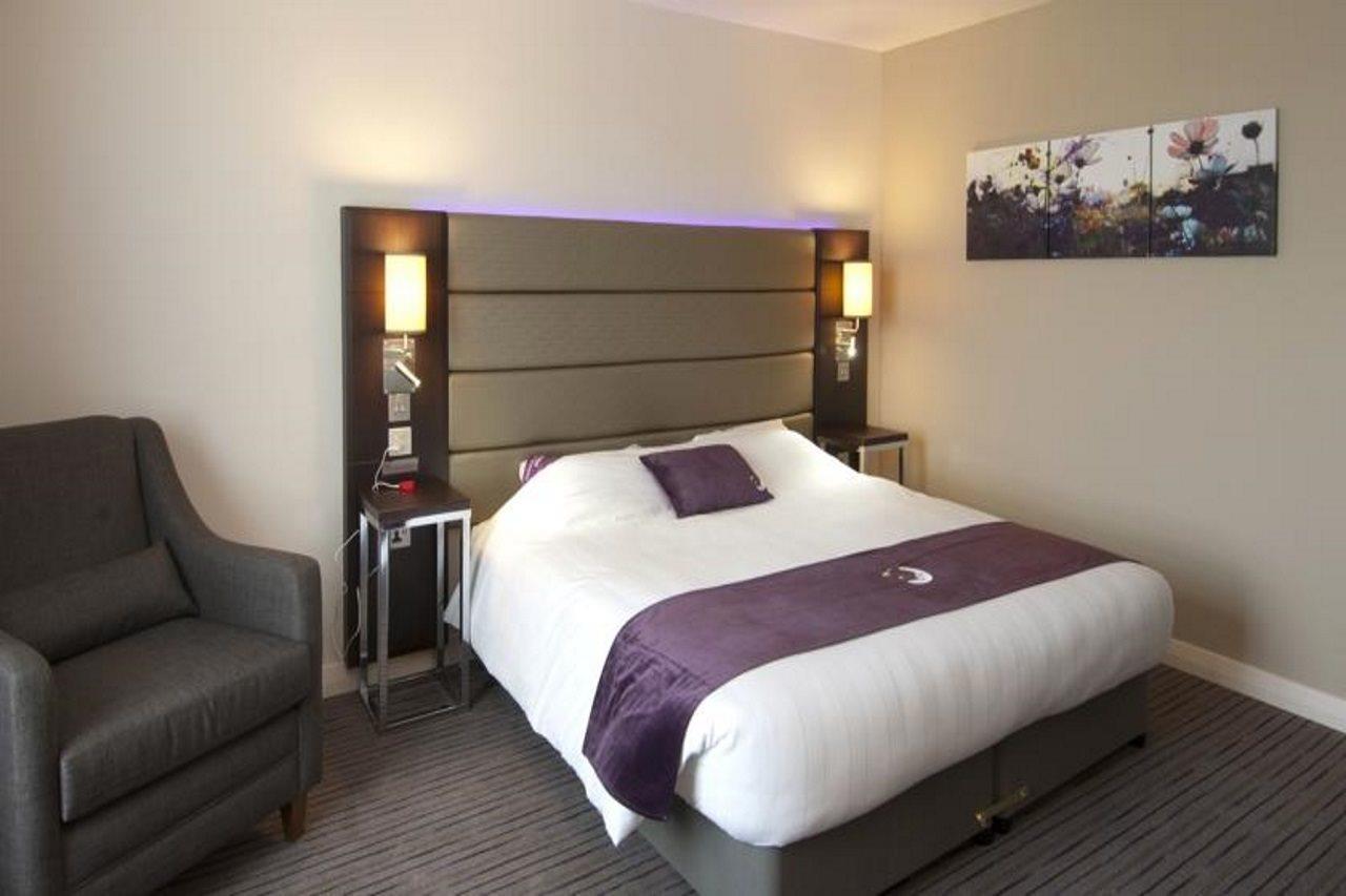 Premier Inn Sheffield City Centre ภายนอก รูปภาพ