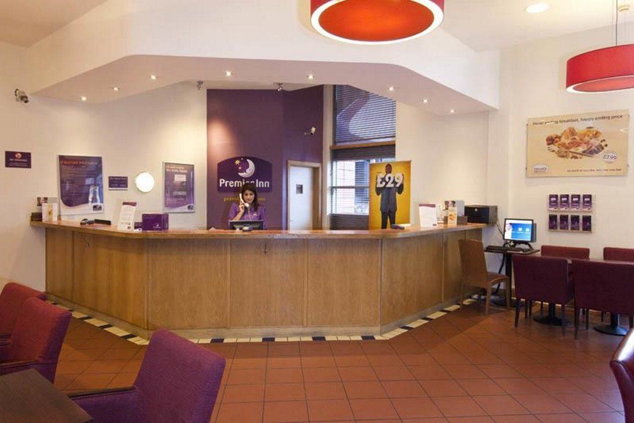 Premier Inn Sheffield City Centre ภายนอก รูปภาพ