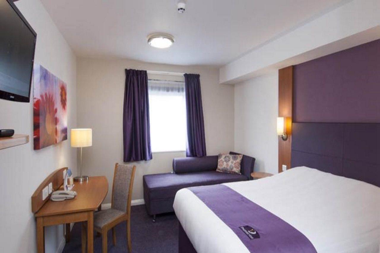Premier Inn Sheffield City Centre ภายนอก รูปภาพ