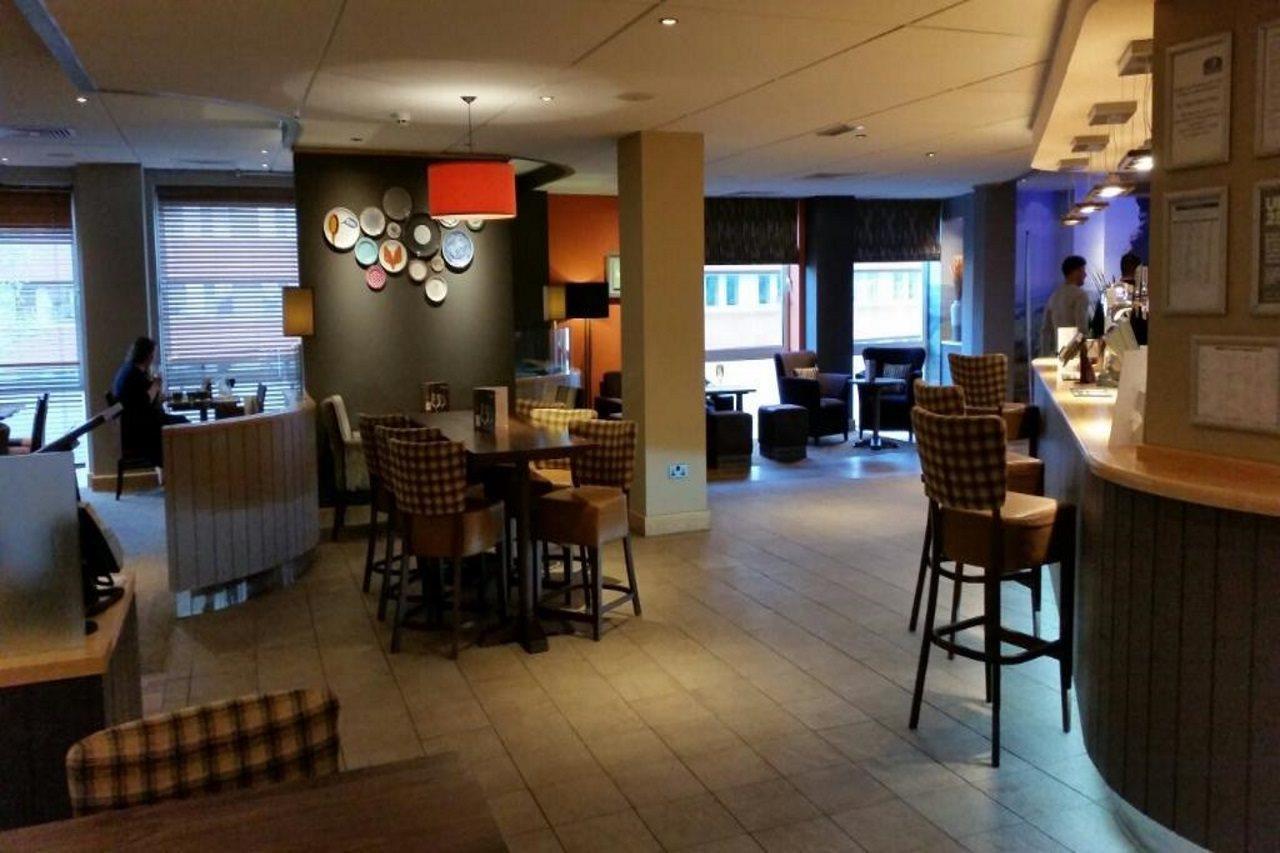Premier Inn Sheffield City Centre ภายนอก รูปภาพ